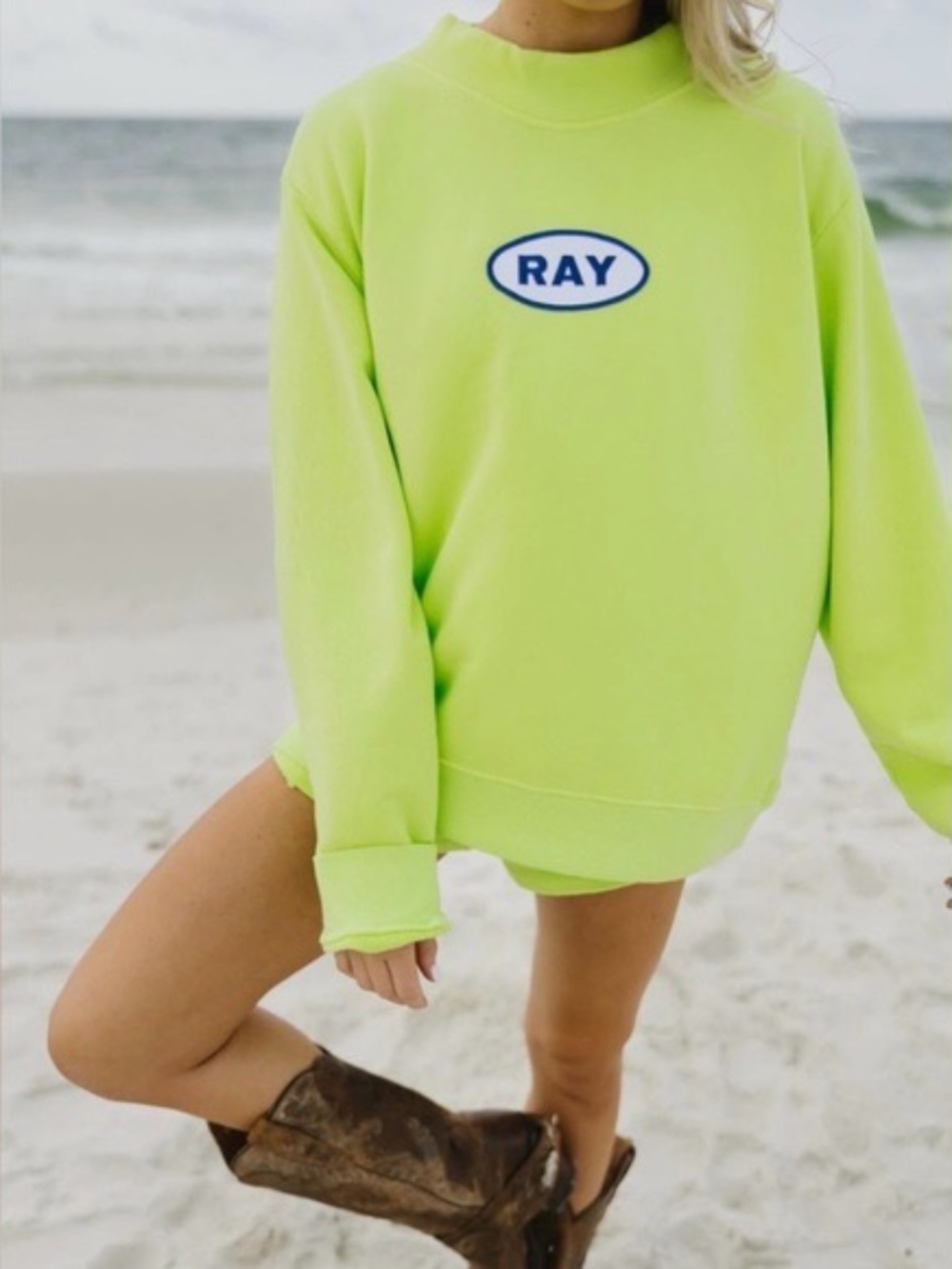 RAY Mock Neck Sweatshirt and Shorts set